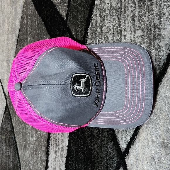GENUINE JOHN DEERE EMBROIDERED NEON PINK GRAY MESH CAP HAT - Picture 1 of 13